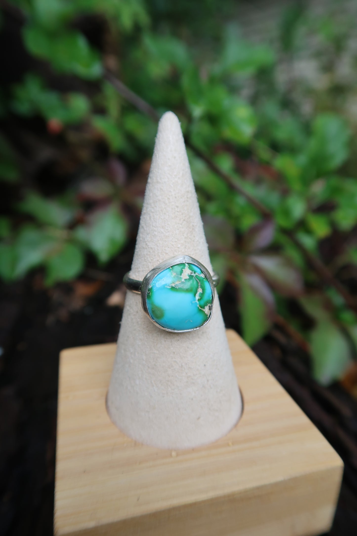 Simple earth ring size 8