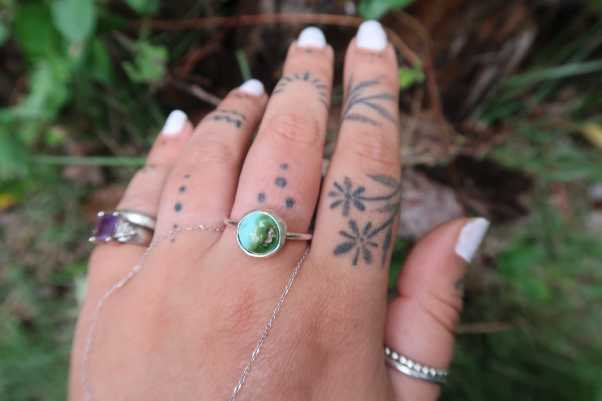 Green and blue turquoise size 9