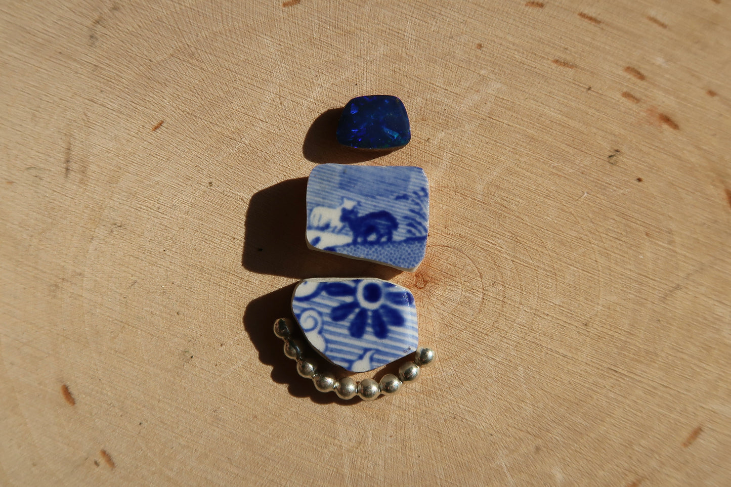 “The lovers” blue ceramic and opal ring
