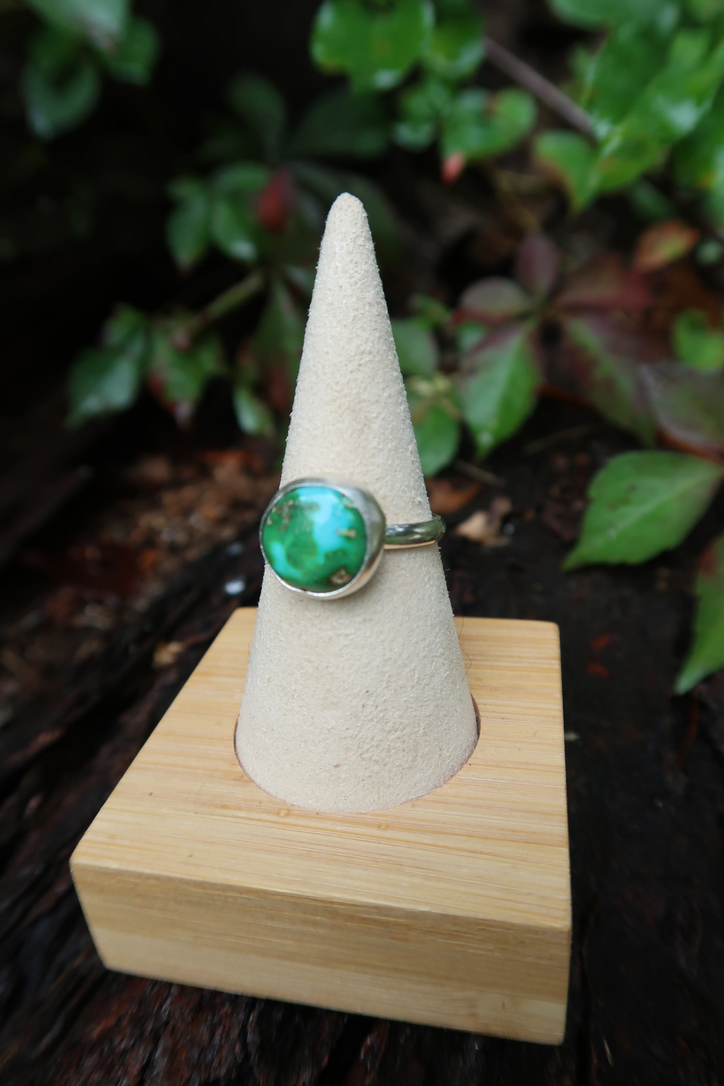 Simple earth ring size 8.75