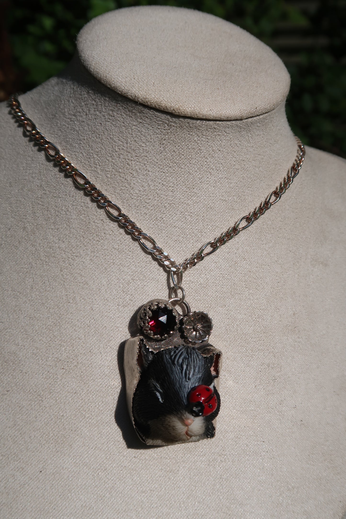 “Sleepy baby” garnet necklace