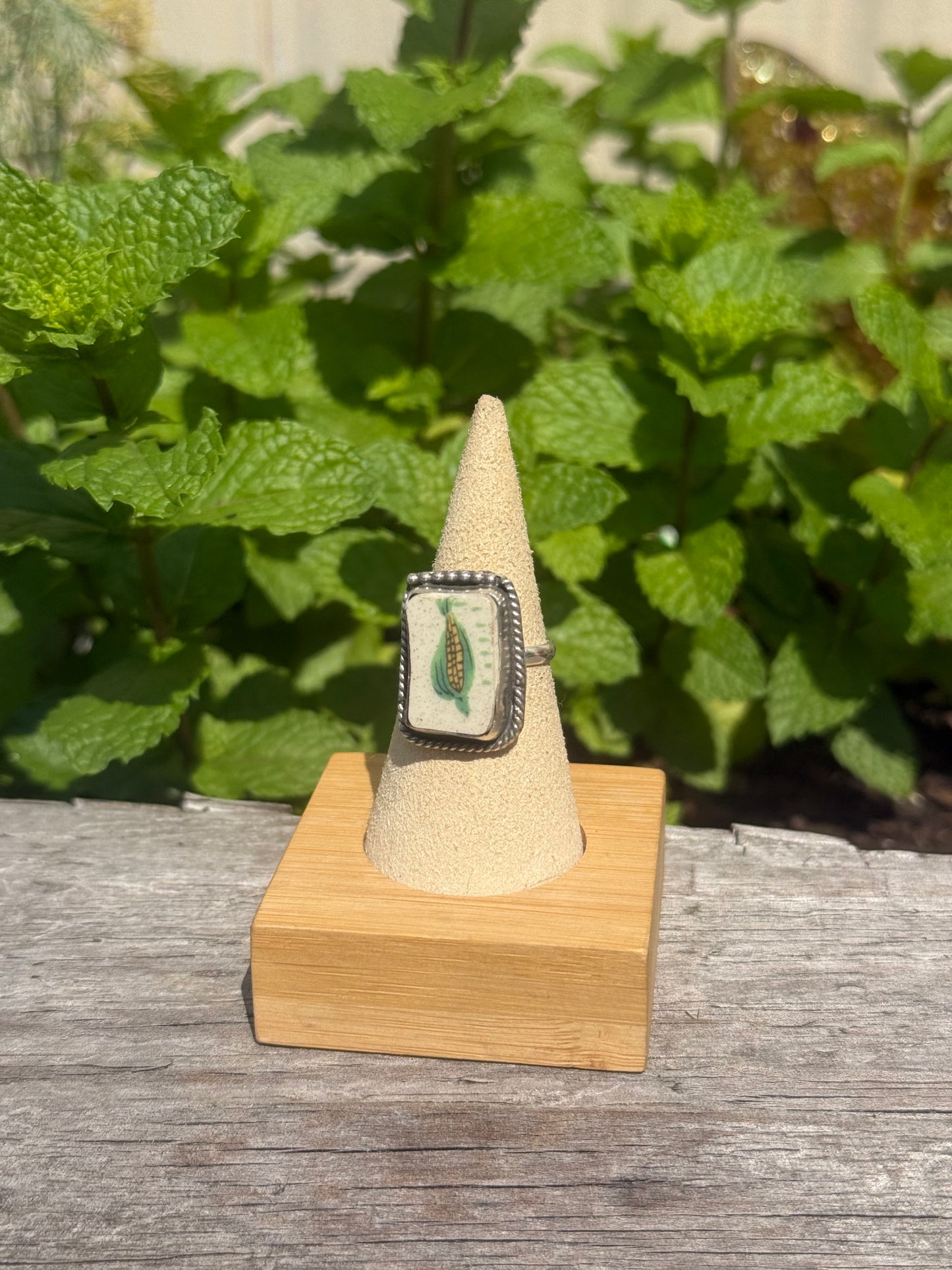 Ceramic corn ring size 7.5