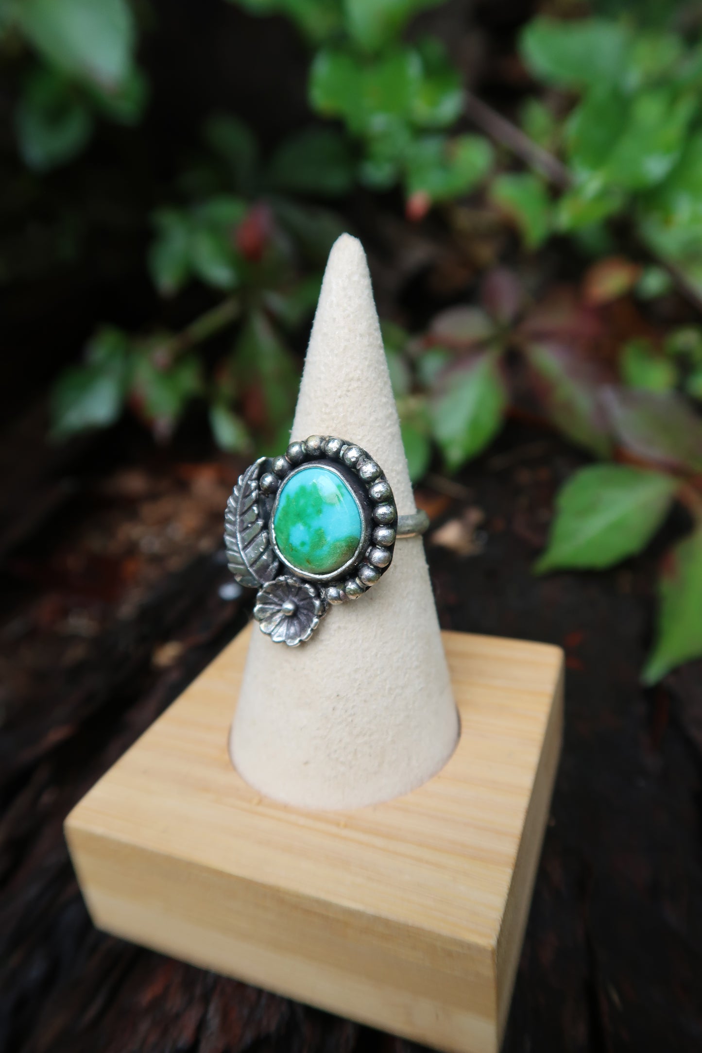 Earthy flower and leaf ring size 7