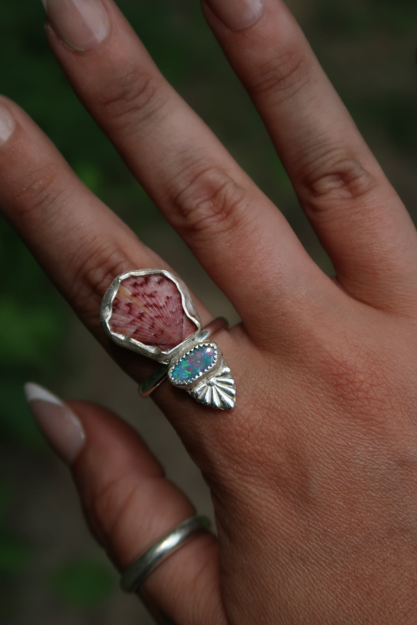 Shell and opal size 10