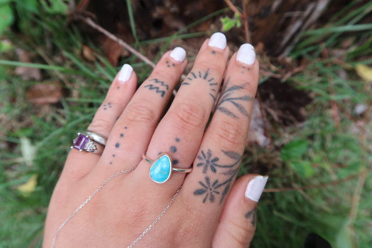Turquoise teardrop size 9.5