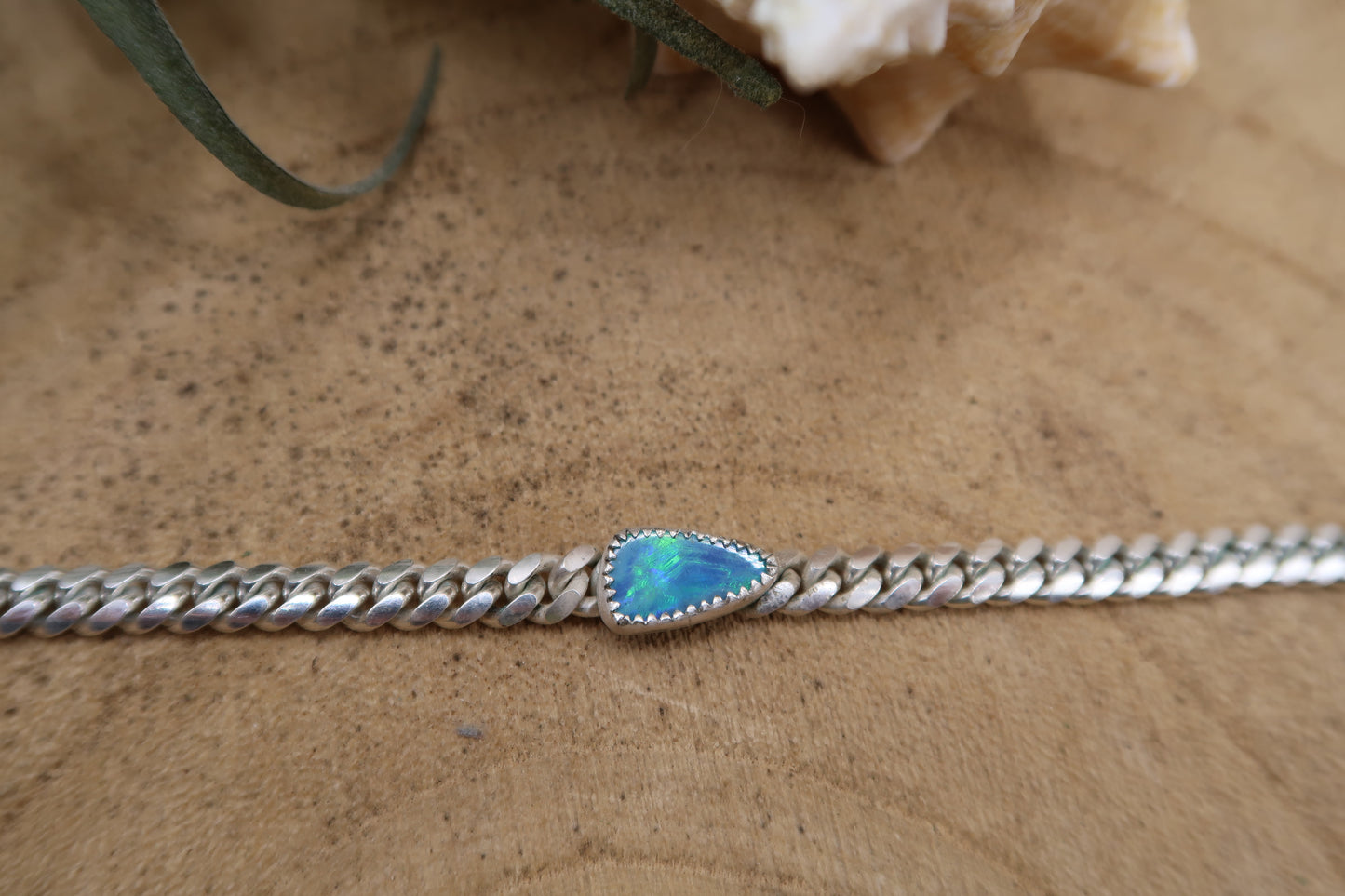 Opal curb chain bracelet 7”