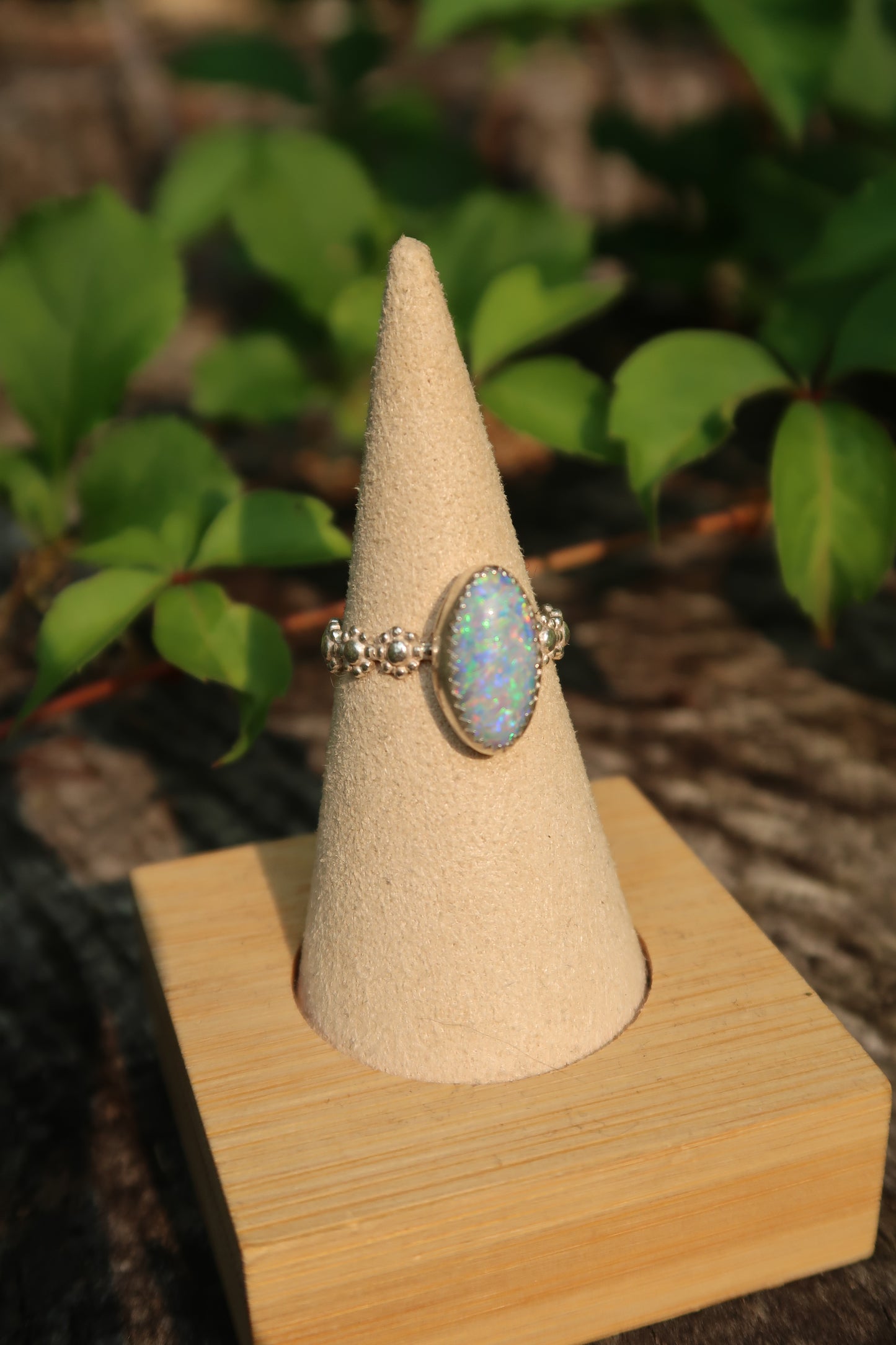 Coober pedy Opal on daisy band size 7