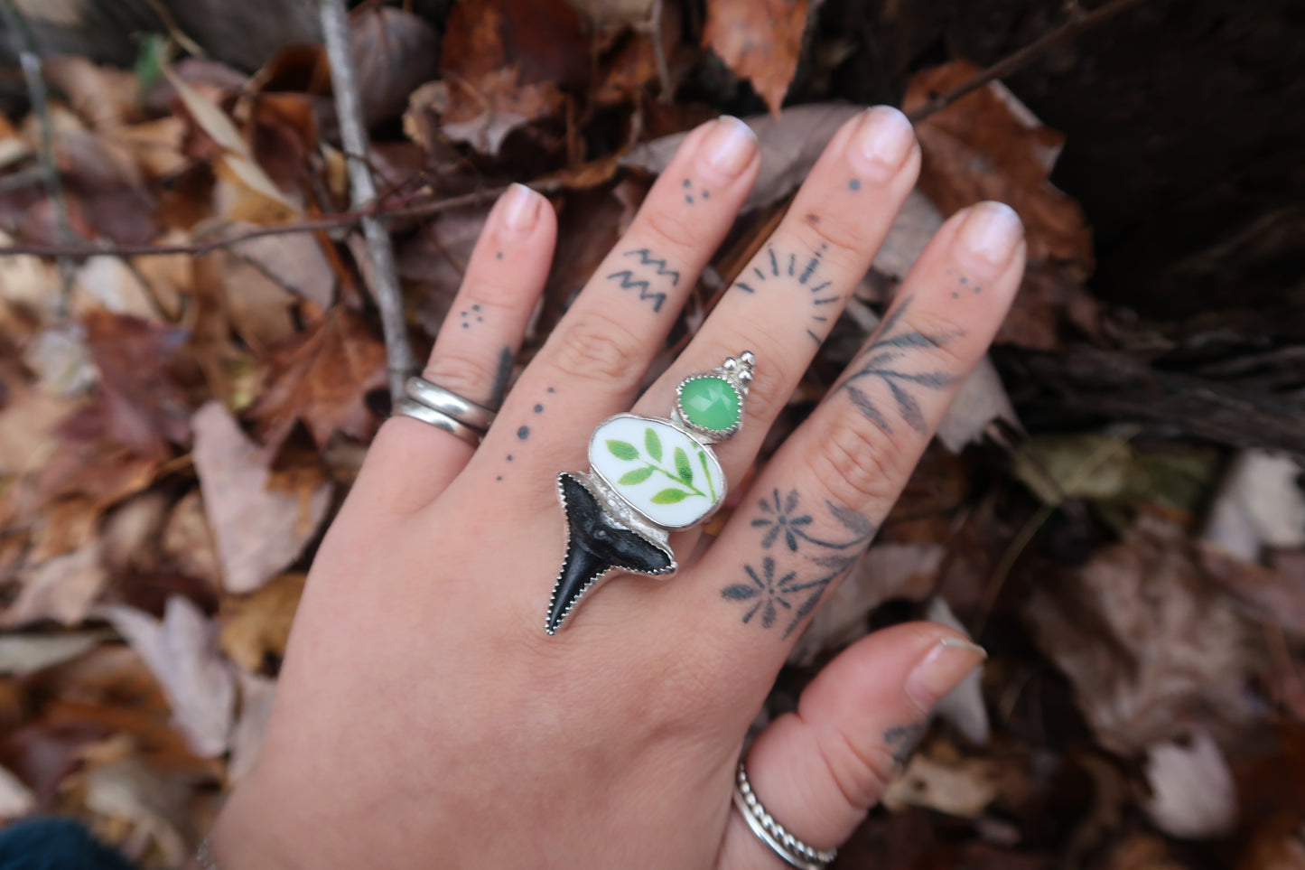 Green shark Goddess ring size 8