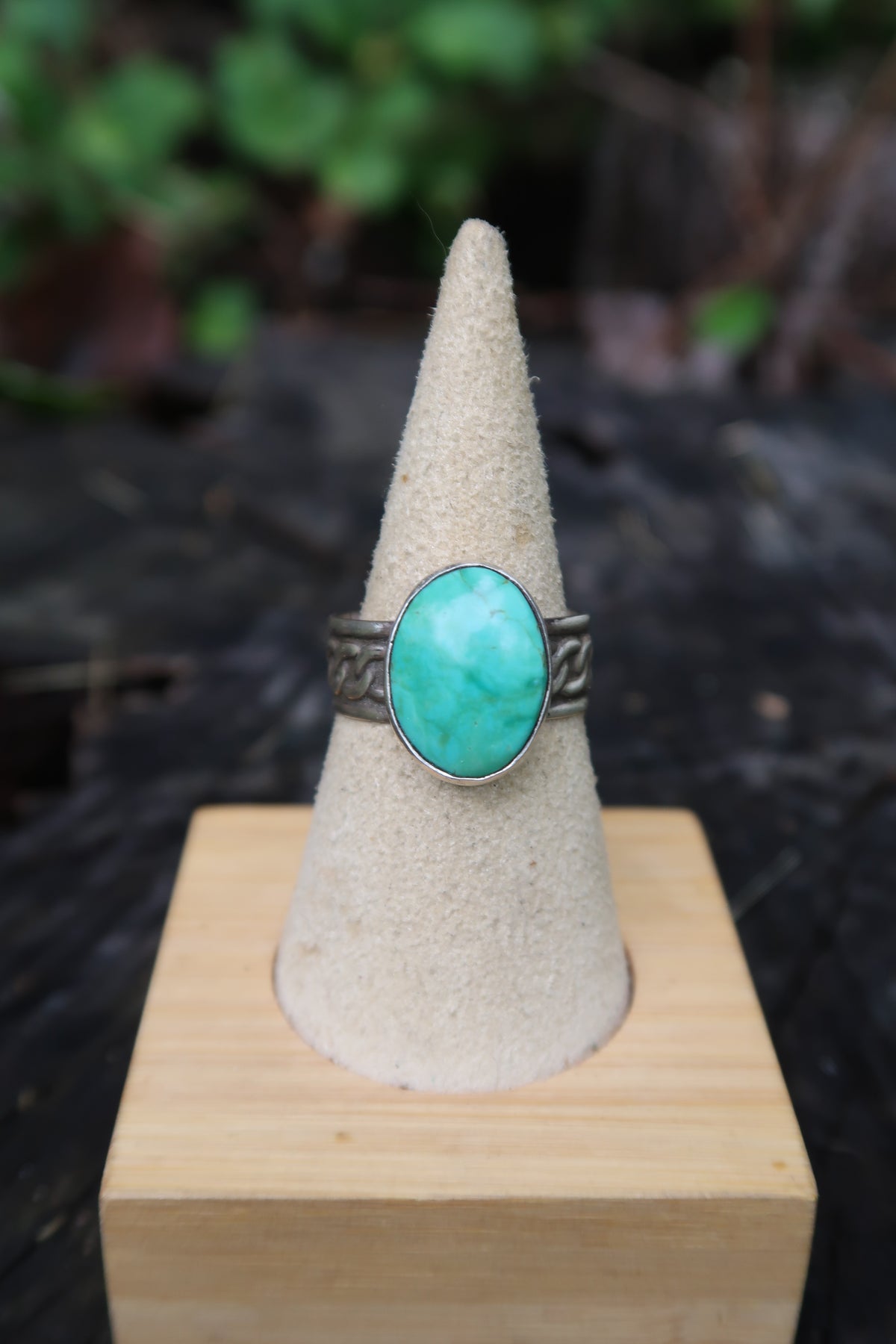 Turquoise on thick chain band size 8.5