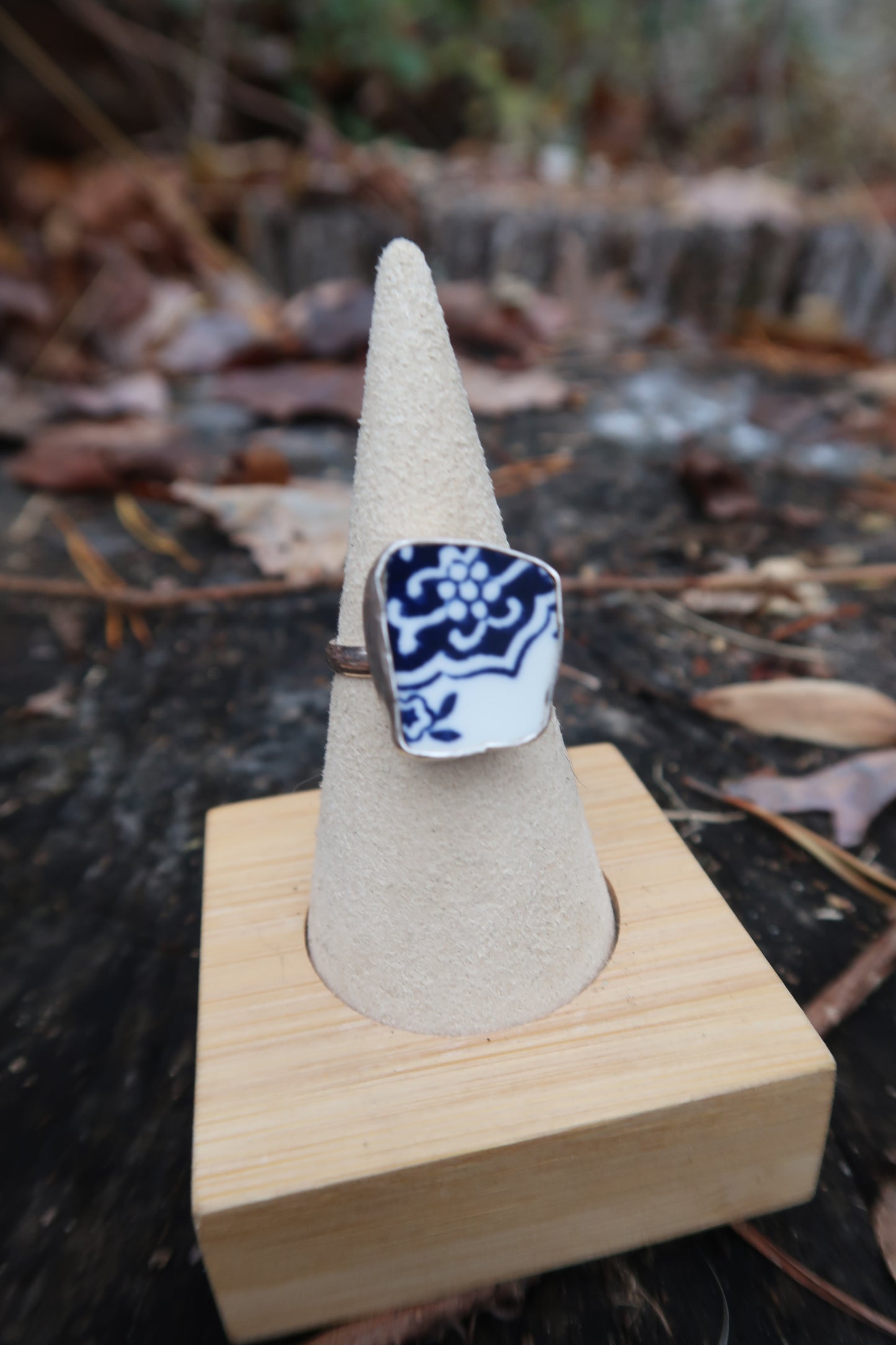 “Willow” ceramic ring size 7