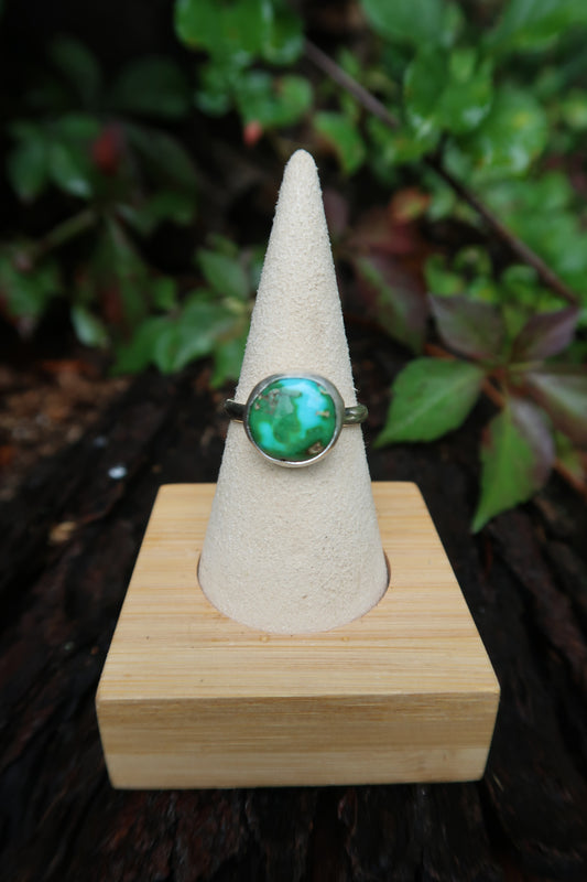 Simple earth ring size 8.75