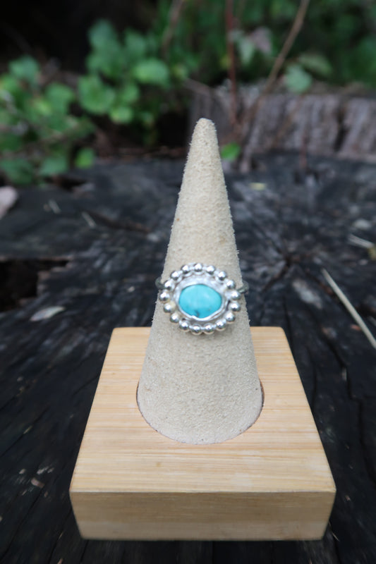 Beaded lone mountain turquoise ring size 7