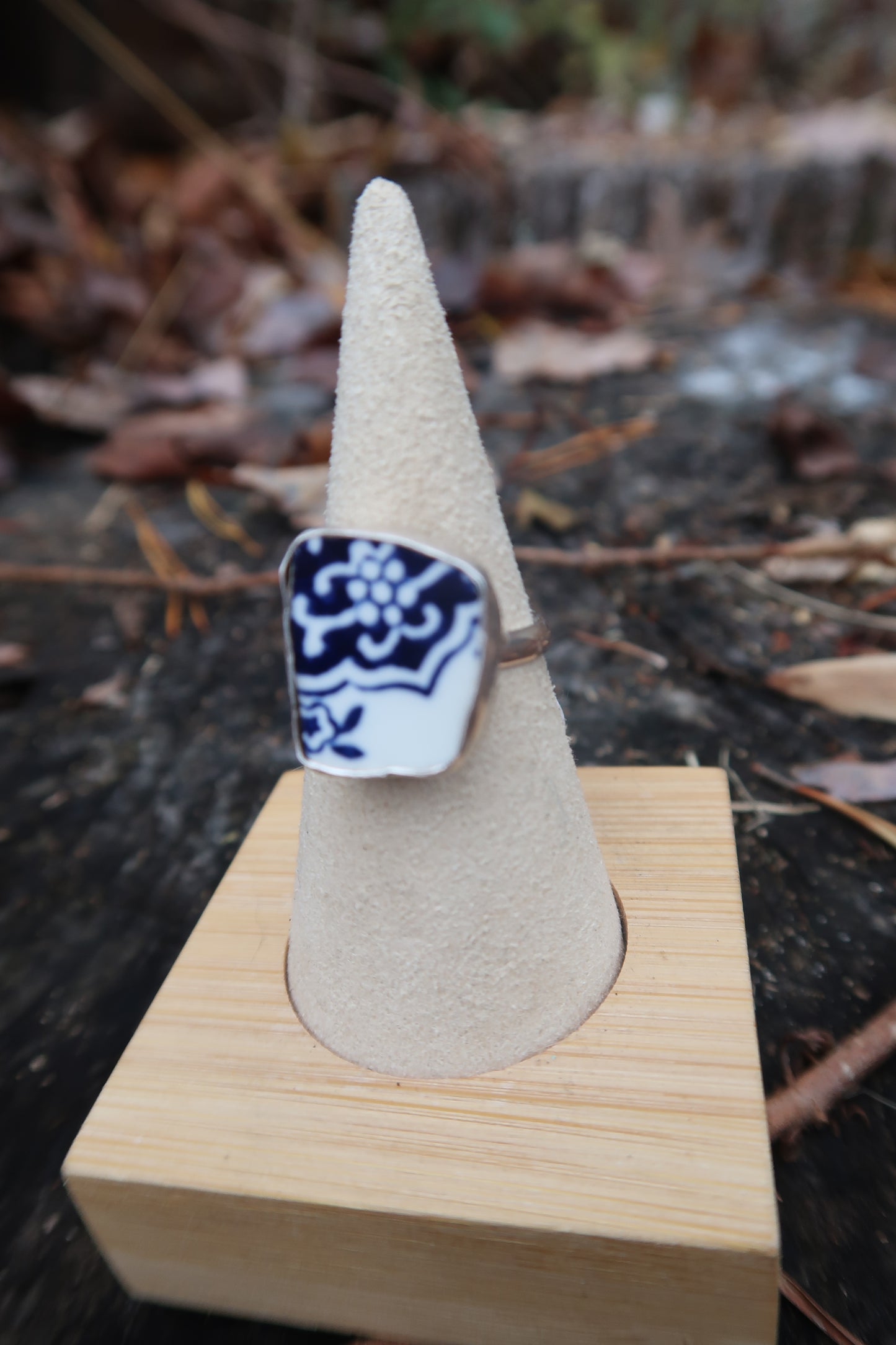 “Willow” ceramic ring size 7