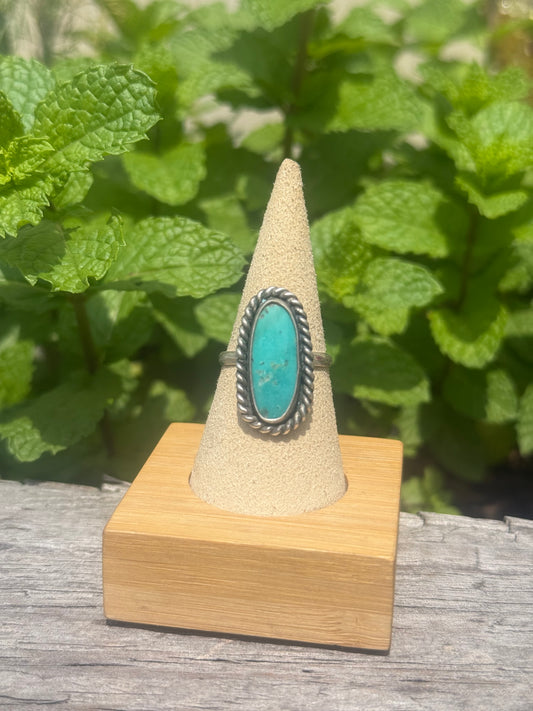 Turquoise twisted wire ring size 9