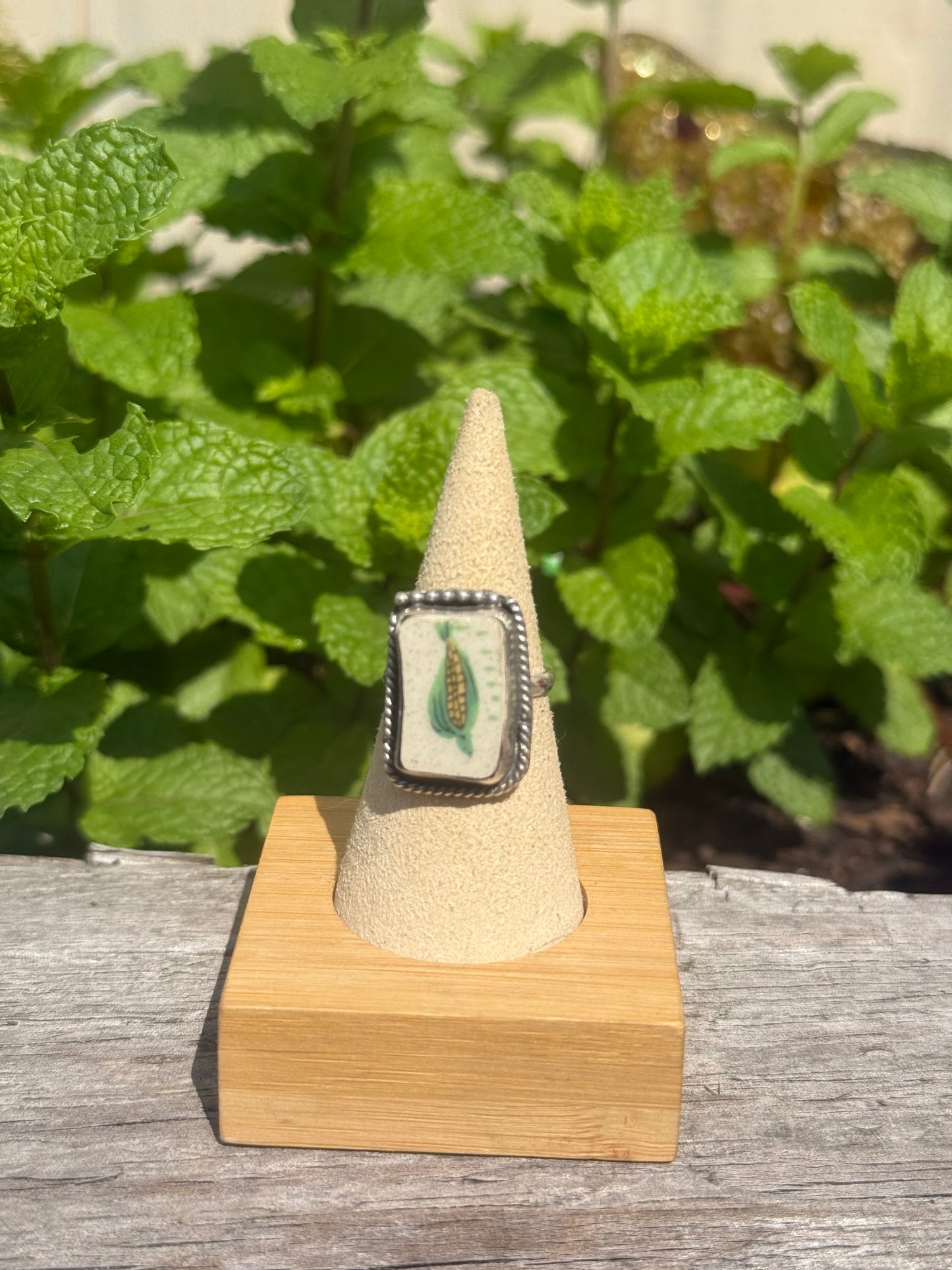 Ceramic corn ring size 7.5