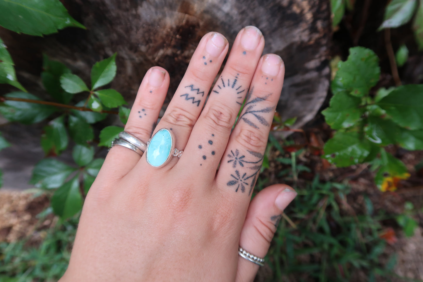 Turquoise with flower band size 6.5