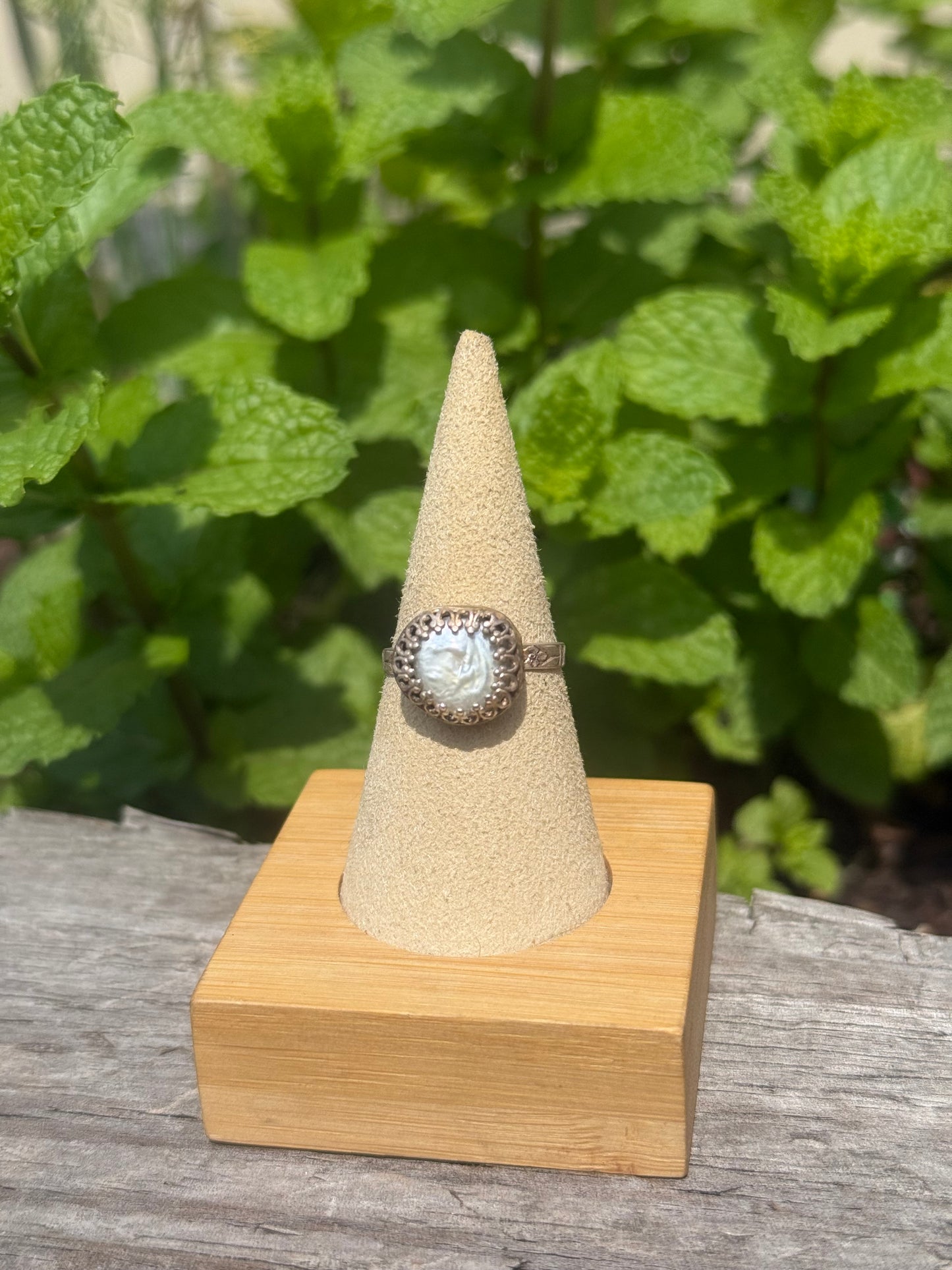 Freshwater pearl ring size 8.5