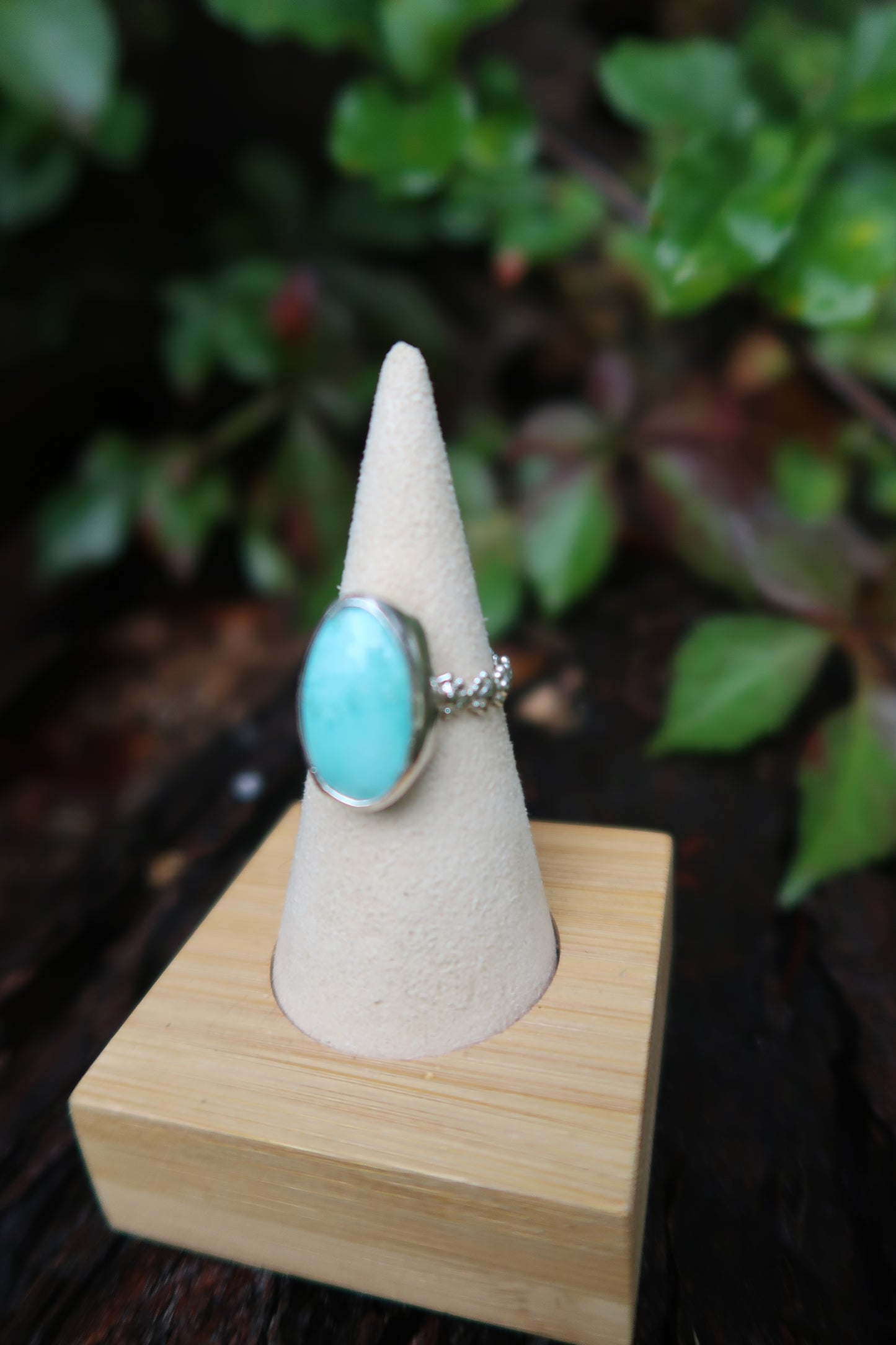 Turquoise with flower band size 6.5
