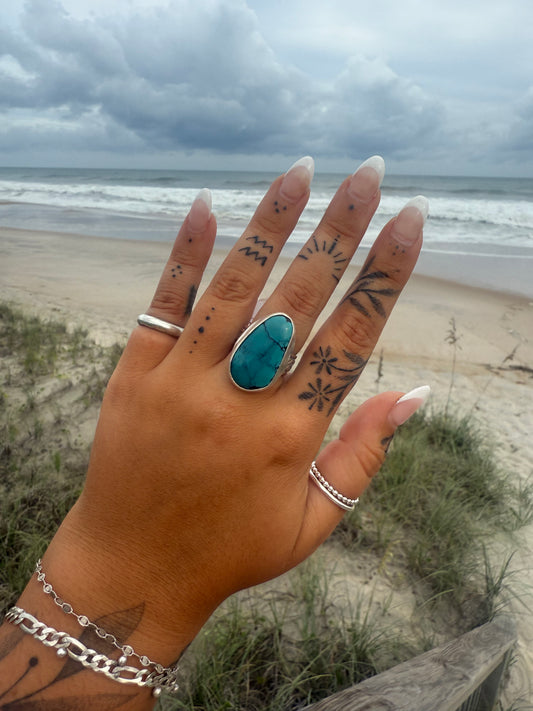 Hubei turquoise on chain band size 8