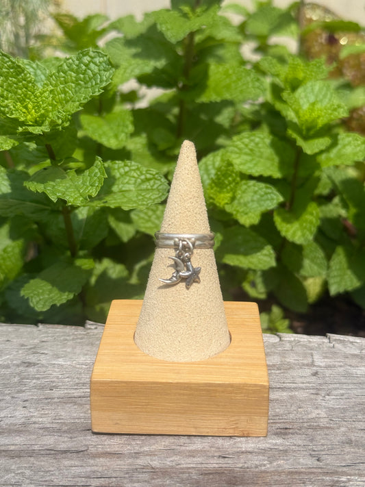 Starfish & moon charm ring size 6
