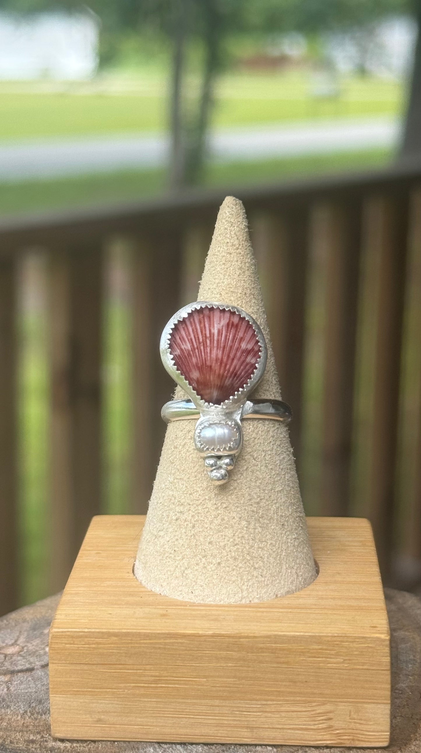 Pink shell and pearl ring size 8