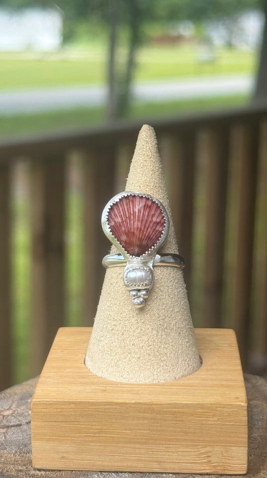 Pink shell and pearl ring size 8