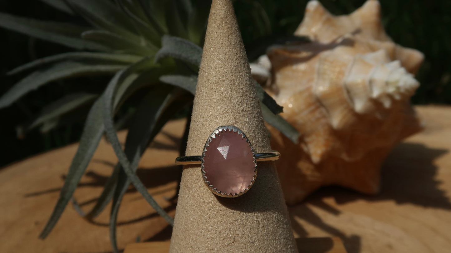 Rose quartz ring size 7