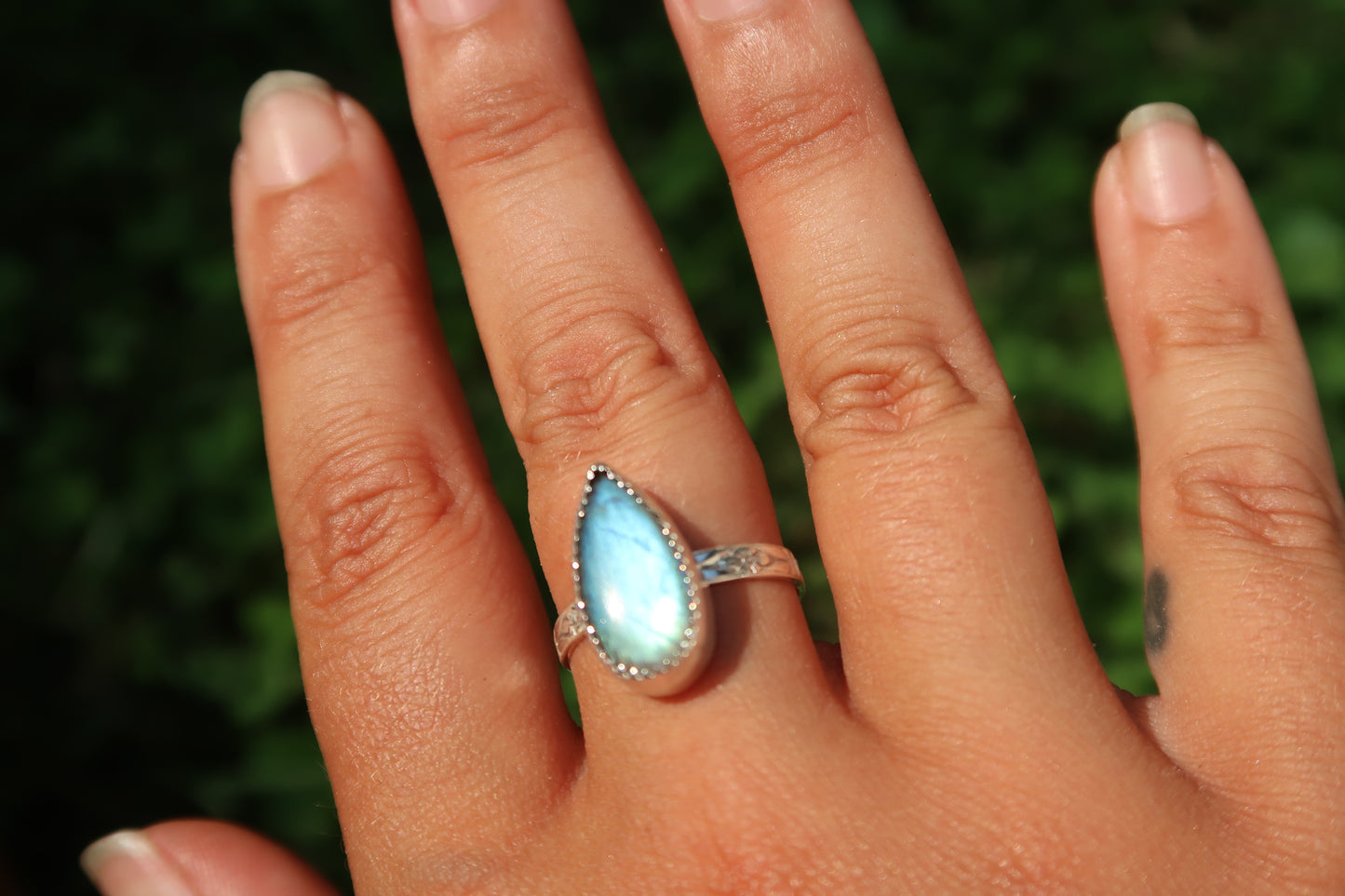 Labradorite on flower band size 8