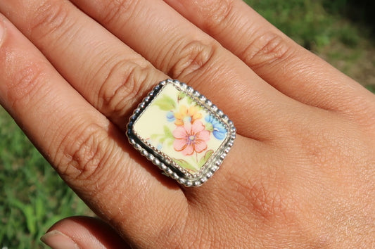 “Summer” floral ceramic ring size 7