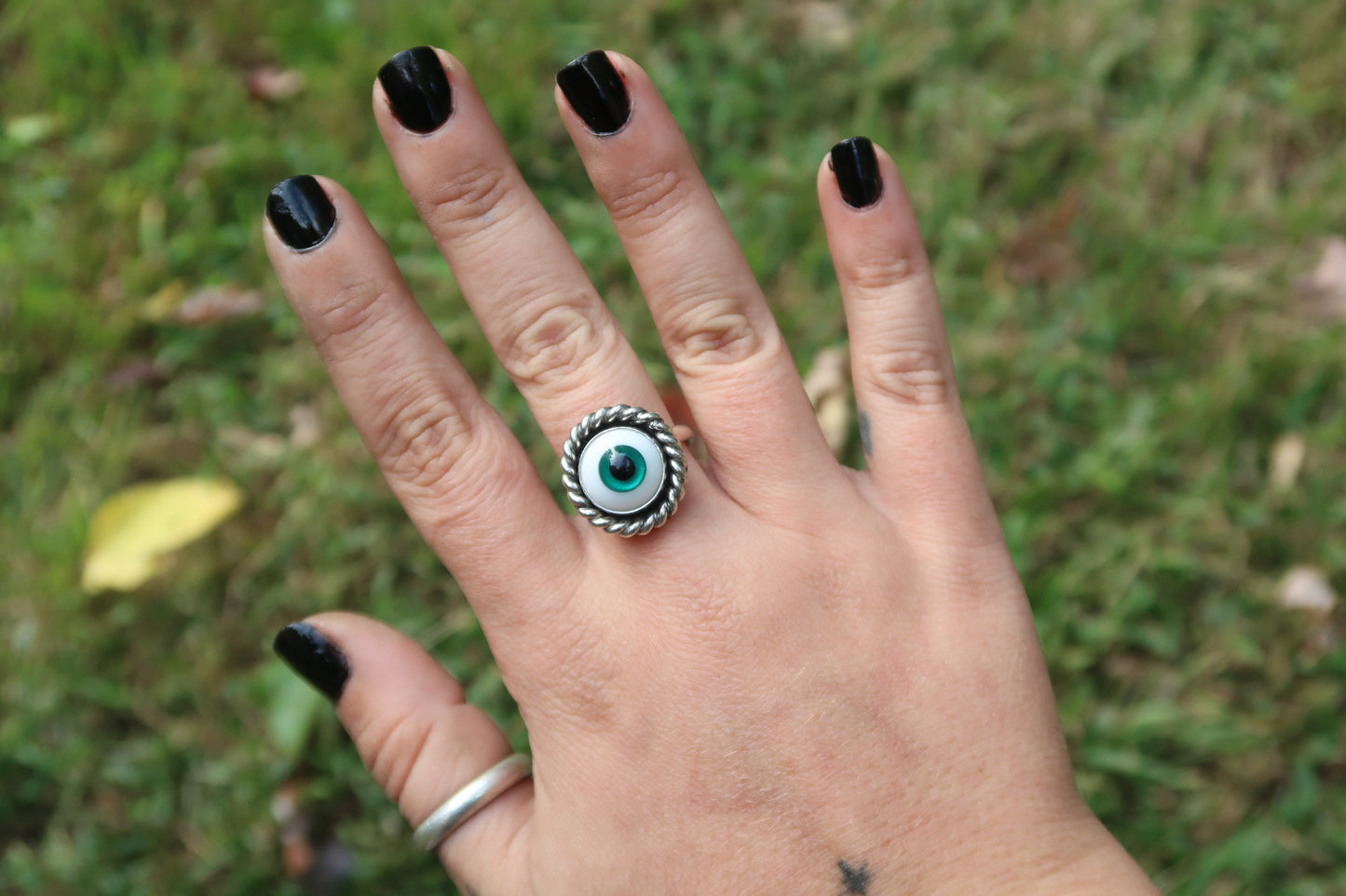 “Hocus Pocus” eyeball ring size 8