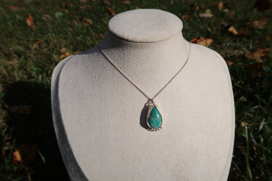 “Sophie” turquoise necklace