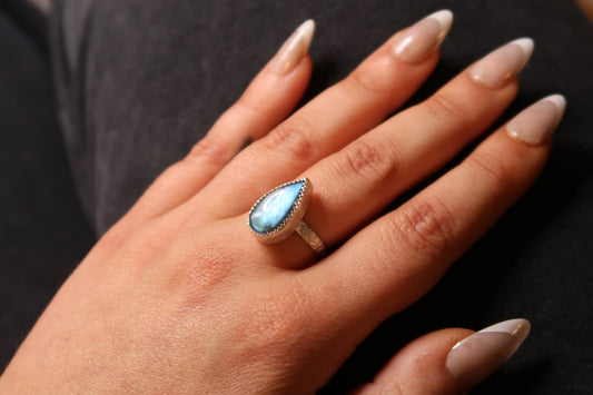 Labradorite on skinny flower band size 6.5